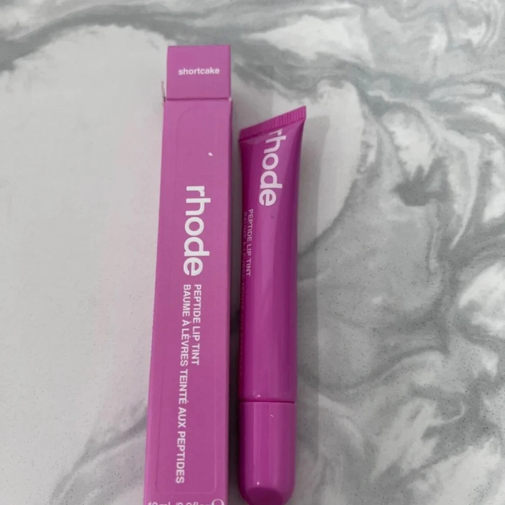 RHODE Skin Peptide Lip Tint in Shortcake - NIB Full Size | Hailey Bieber Beauty